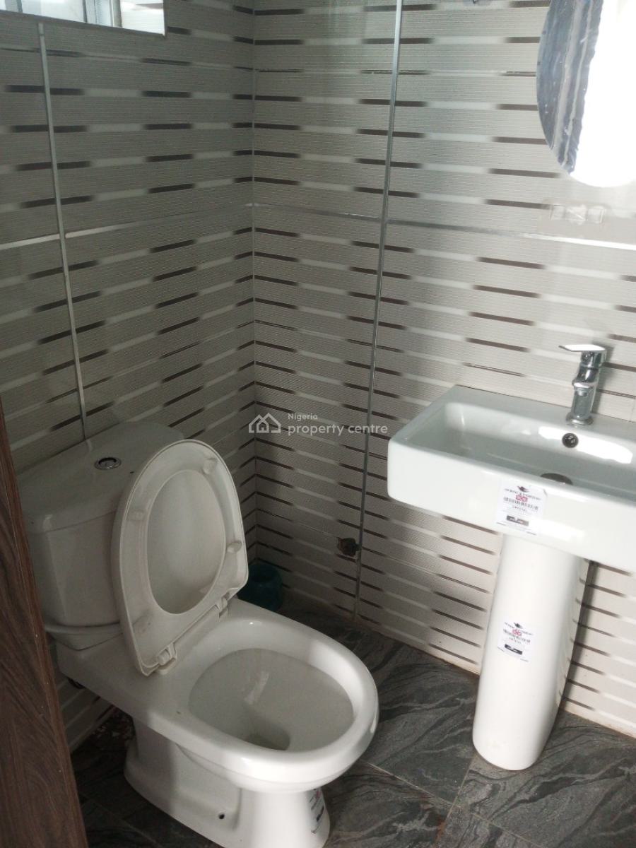 Nice 2 Bedroom Flat, Ikeja Gra, Ikeja, Lagos, Flat / Apartment for Rent
