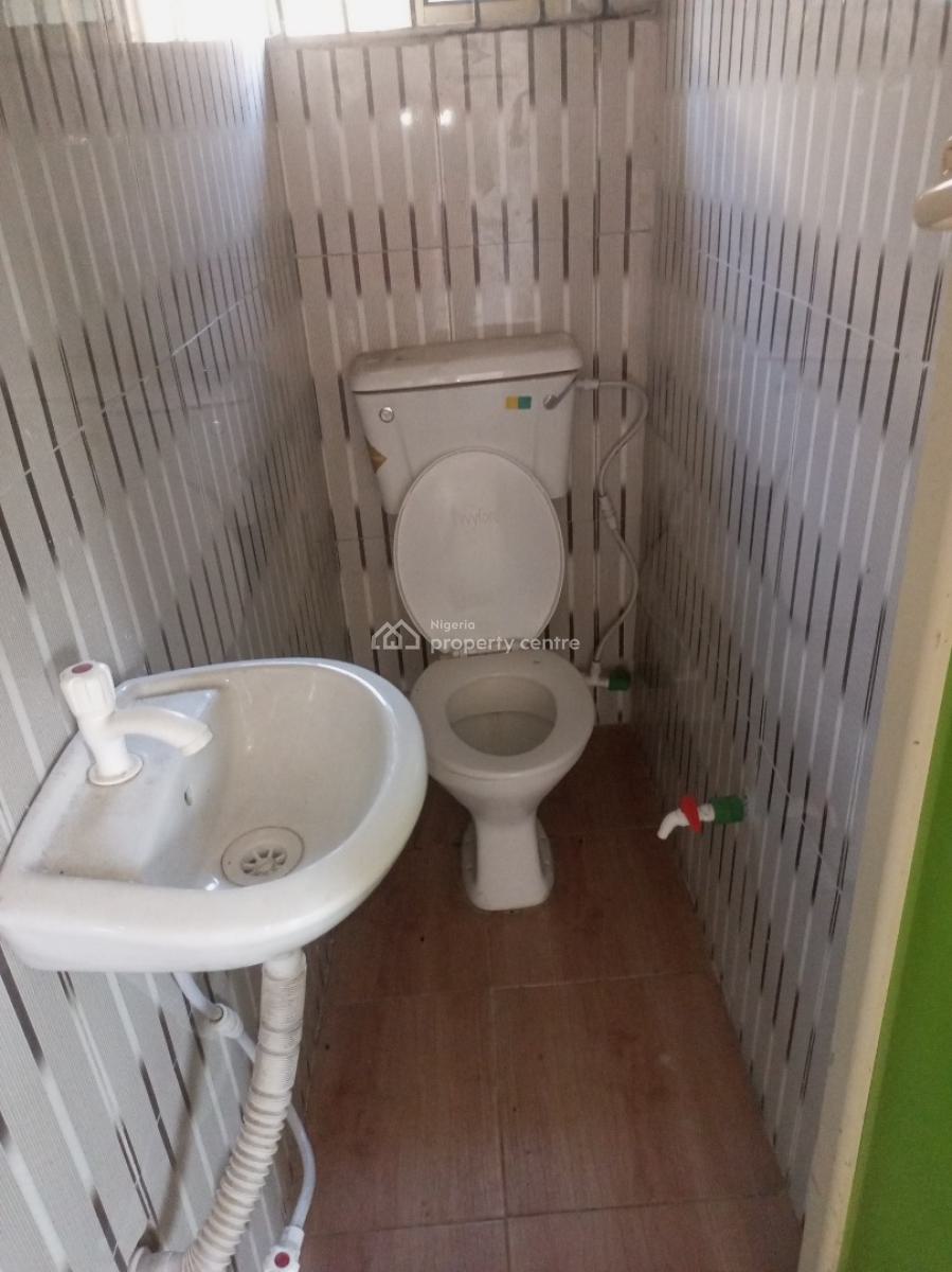 Lovely 2 Bedroom Bungalow, Igbo Efon, Lekki, Lagos, Flat / Apartment for Rent