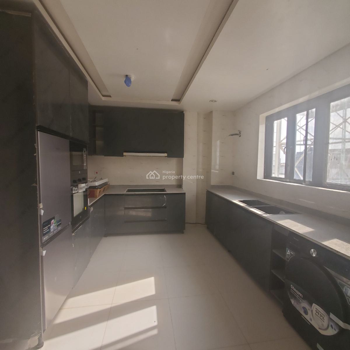Exquisite 2bedroom Apartment with a Pool, Lekki Phase 1, Lekki, Lagos, Flat / Apartment for Sale