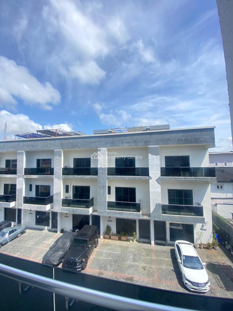 Spacious 4 Bedroom Terrace Duplex with Rooftop, Lekki Phase 1, Lekki, Lagos, Terraced Duplex for Rent