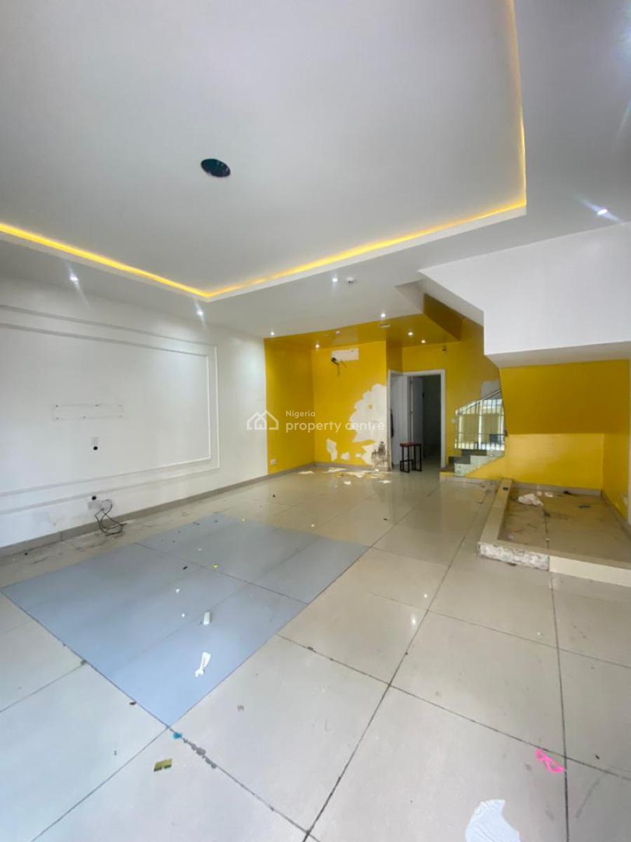 Spacious 4 Bedroom Terrace Duplex with Rooftop, Lekki Phase 1, Lekki, Lagos, Terraced Duplex for Rent