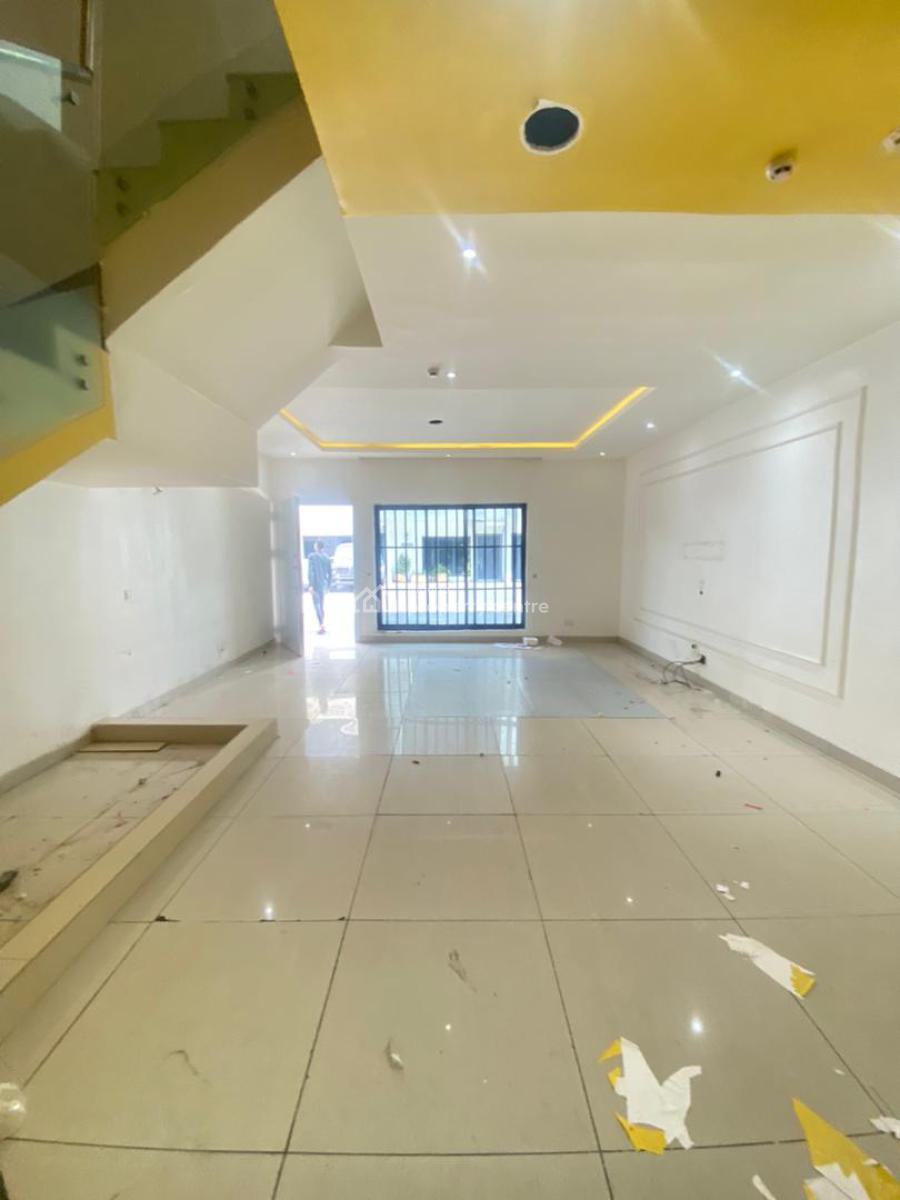 Spacious 4 Bedroom Terrace Duplex with Rooftop, Lekki Phase 1, Lekki, Lagos, Terraced Duplex for Rent