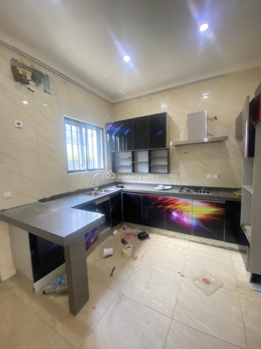 Spacious 4 Bedroom Terrace Duplex with Rooftop, Lekki Phase 1, Lekki, Lagos, Terraced Duplex for Rent