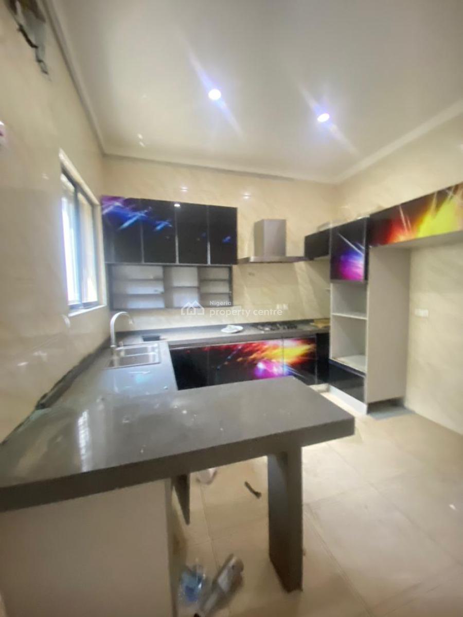 Spacious 4 Bedroom Terrace Duplex with Rooftop, Lekki Phase 1, Lekki, Lagos, Terraced Duplex for Rent