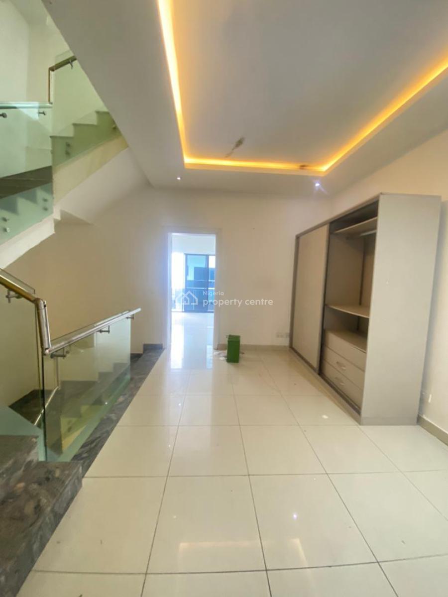 Spacious 4 Bedroom Terrace Duplex with Rooftop, Lekki Phase 1, Lekki, Lagos, Terraced Duplex for Rent