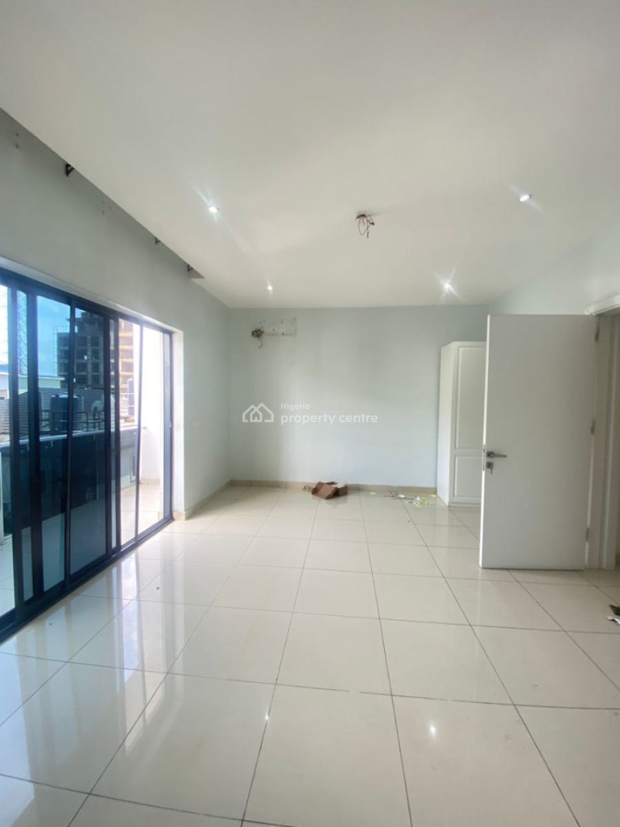 Spacious 4 Bedroom Terrace Duplex with Rooftop, Lekki Phase 1, Lekki, Lagos, Terraced Duplex for Rent