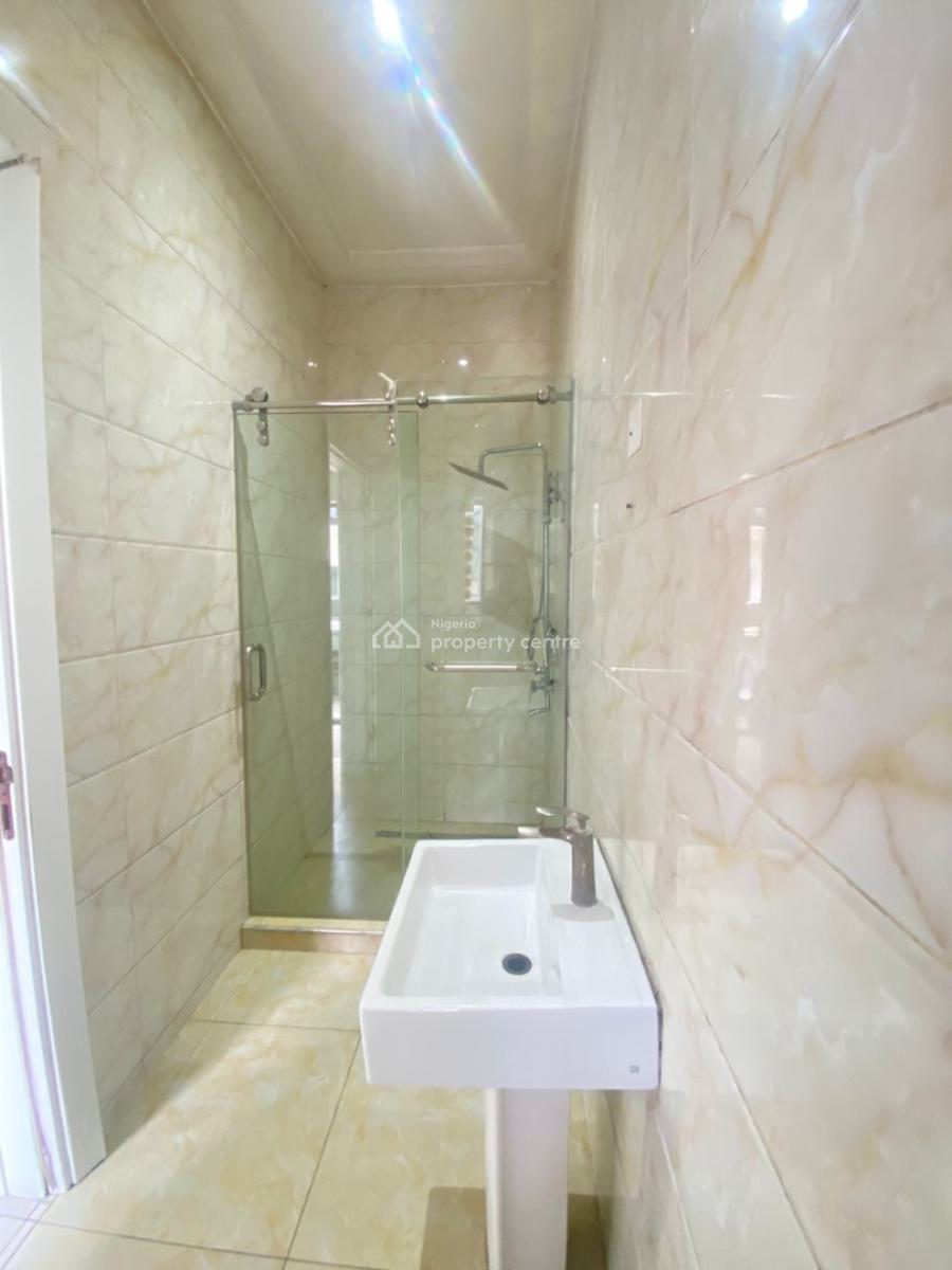 Spacious 4 Bedroom Terrace Duplex with Rooftop, Lekki Phase 1, Lekki, Lagos, Terraced Duplex for Rent