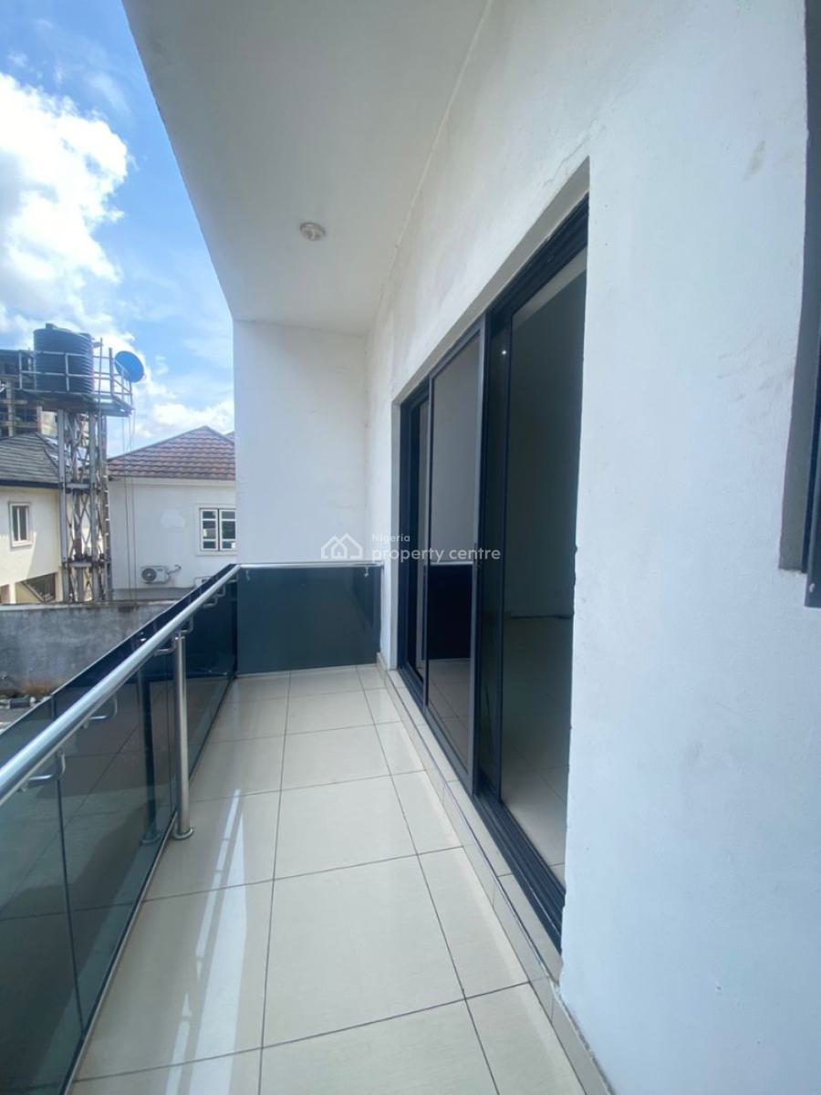 Spacious 4 Bedroom Terrace Duplex with Rooftop, Lekki Phase 1, Lekki, Lagos, Terraced Duplex for Rent