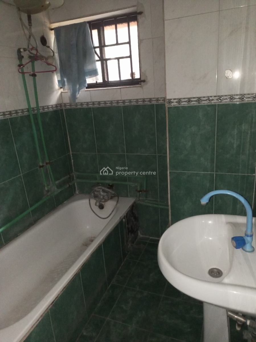 Lovely 2 Bedroom Upstairs, Igbo Efon, Lekki, Lagos, Flat / Apartment for Rent