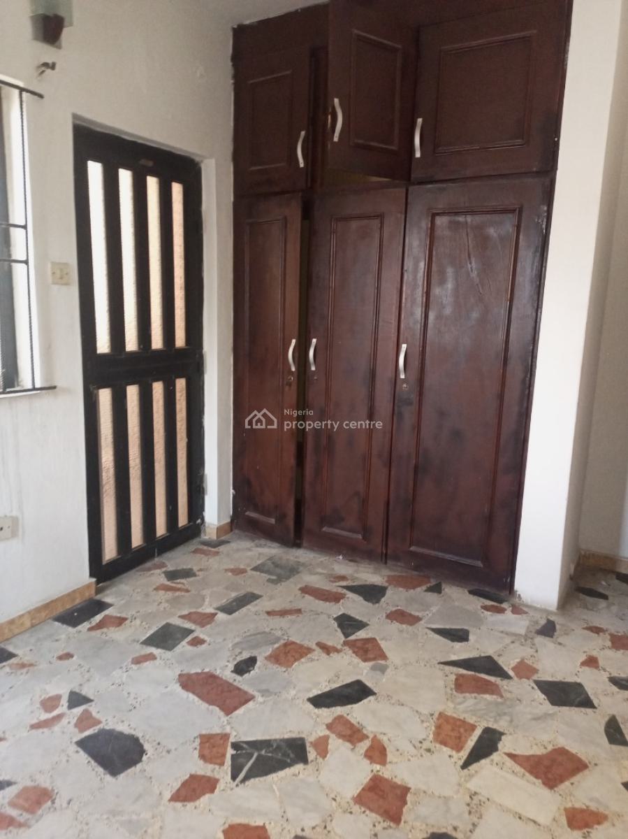 Lovely 2 Bedroom Upstairs, Igbo Efon, Lekki, Lagos, Flat / Apartment for Rent