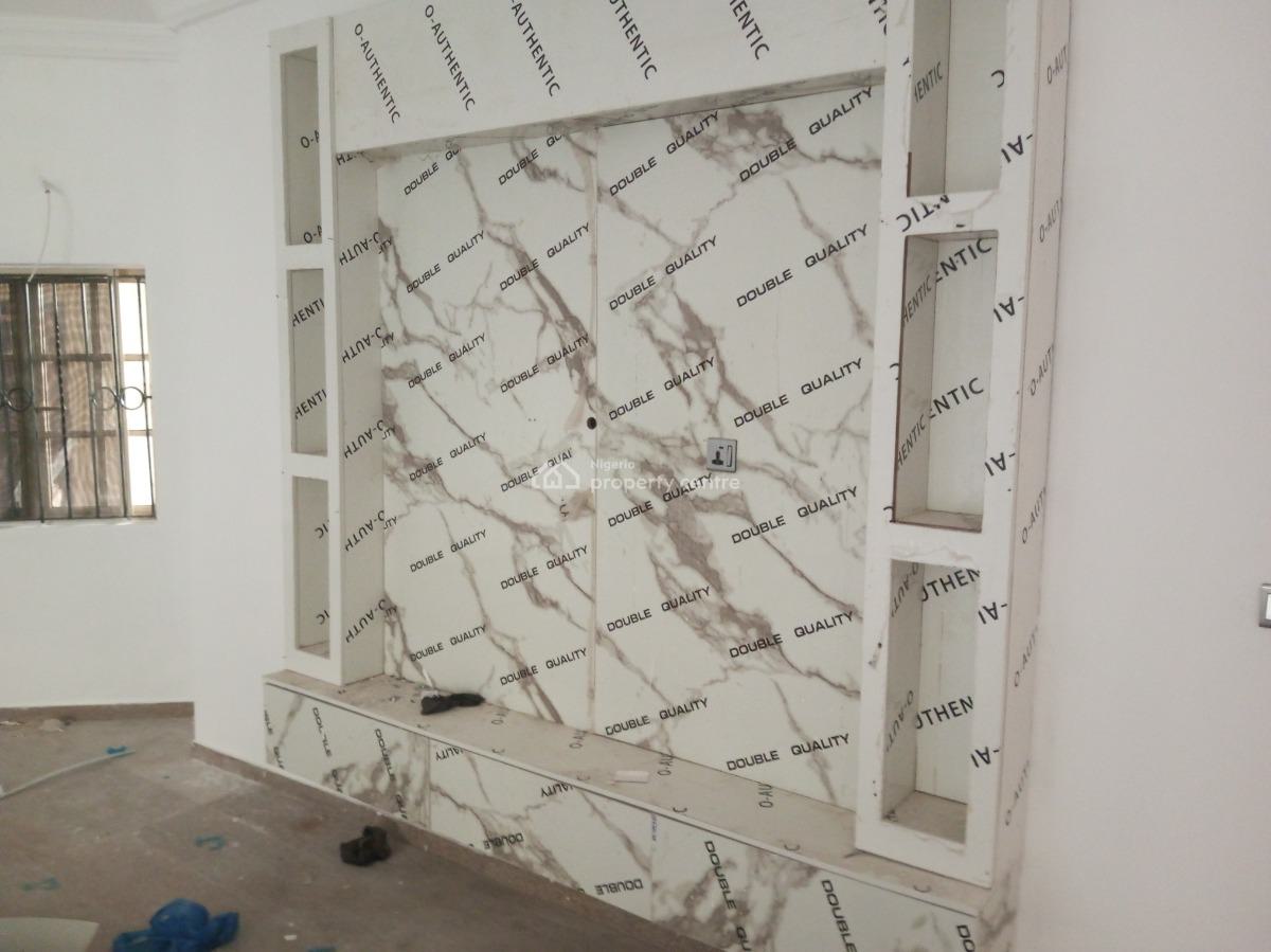 Spacious 3 Bedroom Flat, Gra, Ikeja, Lagos, Flat / Apartment for Rent