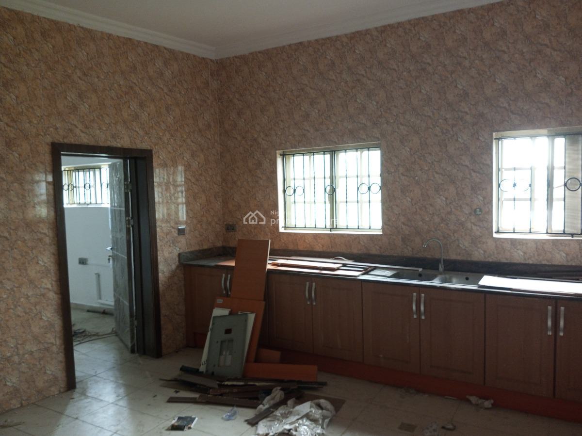 Spacious 3 Bedroom Flat, Gra, Ikeja, Lagos, Flat / Apartment for Rent