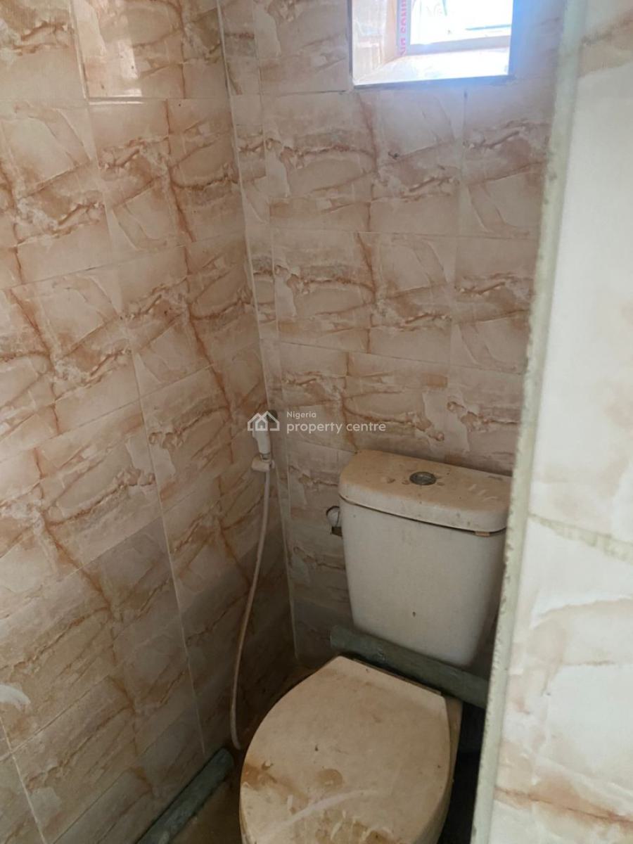 a Newly Renovated Mini Flat, Gated Street, Surulere, Lagos, Mini Flat (room and Parlour) for Rent