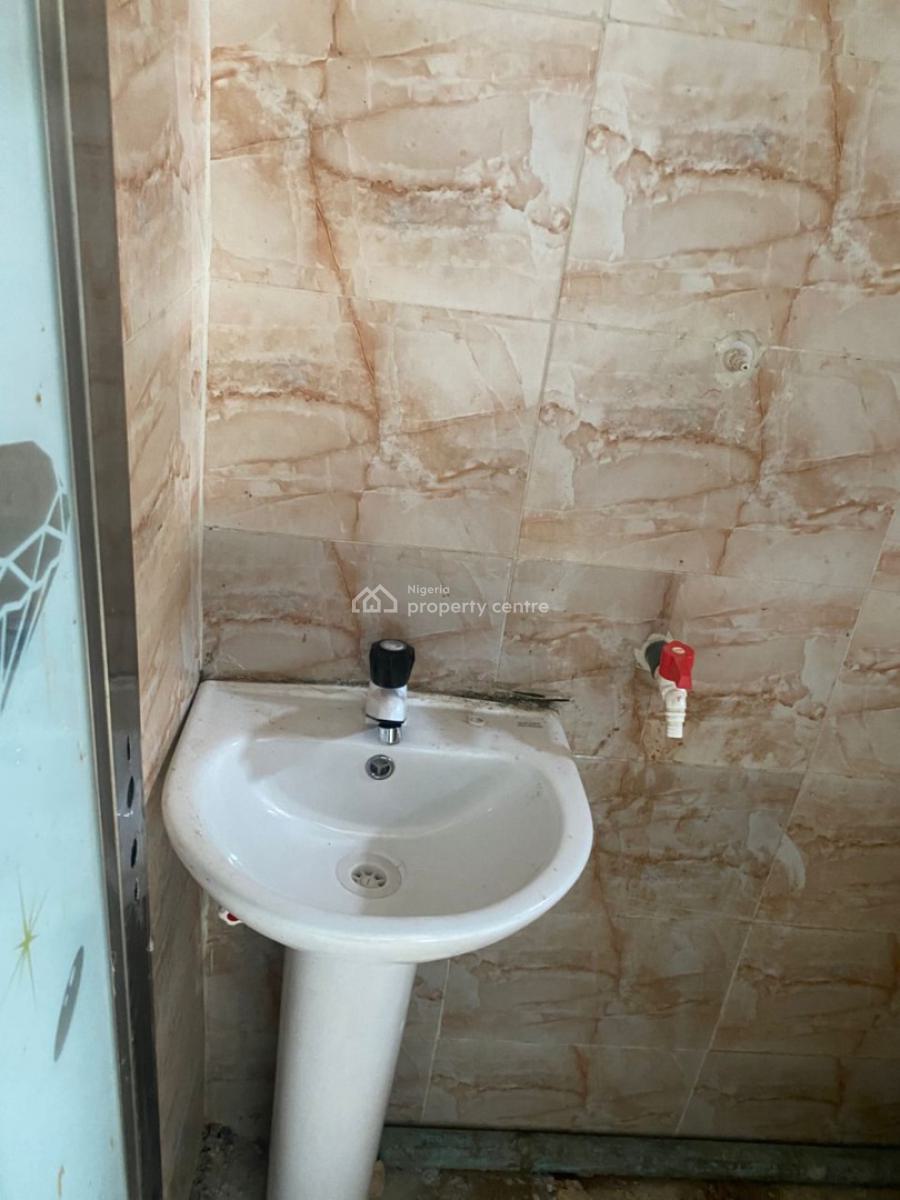 a Newly Renovated Mini Flat, Gated Street, Surulere, Lagos, Mini Flat (room and Parlour) for Rent