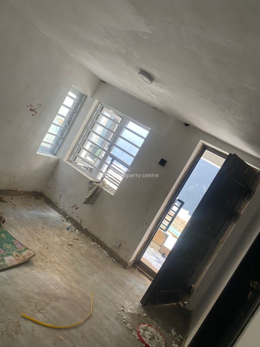 a Newly Renovated Mini Flat, Gated Street, Surulere, Lagos, Mini Flat (room and Parlour) for Rent