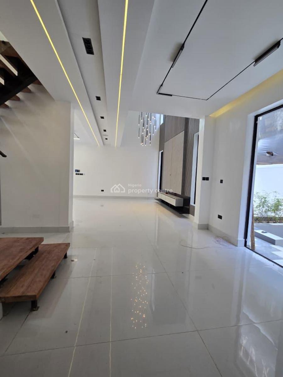 Stunning and Contemporary 5 Bedroom Fully Detached Duplex with Bq, Lekki Phase 1, Lekki, Lagos, Detached Duplex for Sale