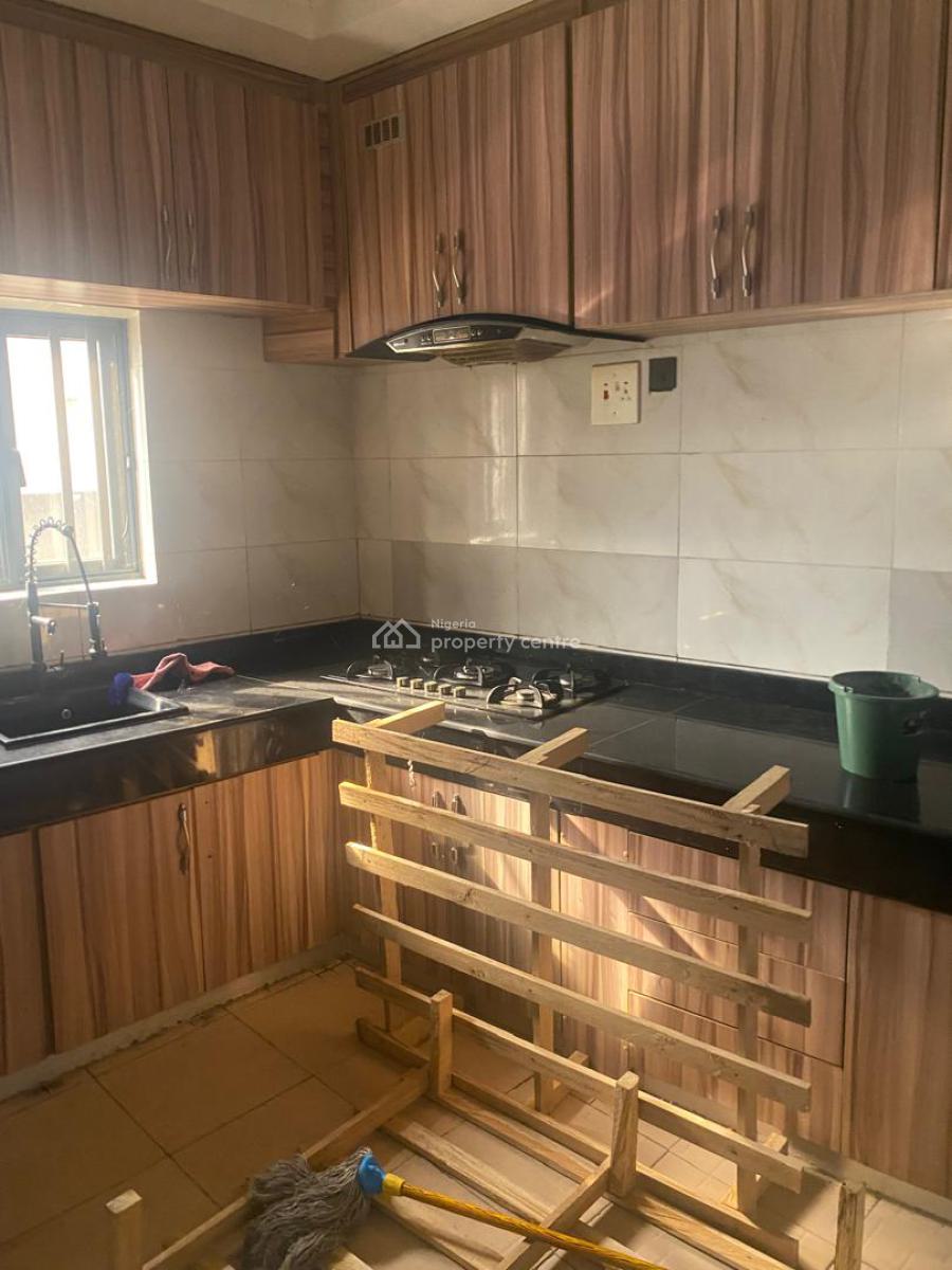 Clean Two Bedroom Flat in Omole Ph2 Extension, Omole Phase 2 Extension, Omole Phase 2, Ikeja, Lagos, Flat / Apartment for Rent