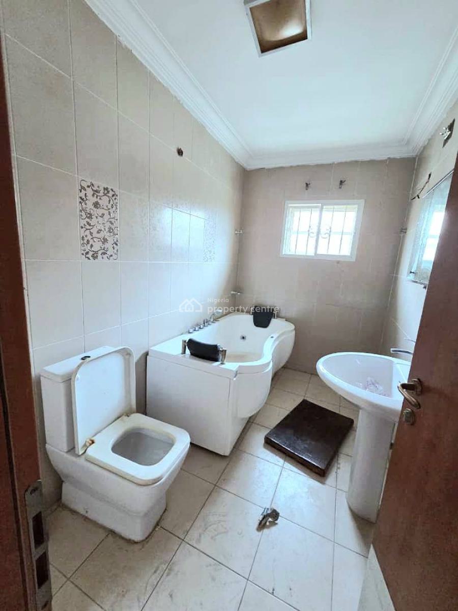 Spacious 5-bedroom  Semi-detached Duplex, Lekki Phase 1, Lekki, Lagos, Semi-detached Duplex for Rent
