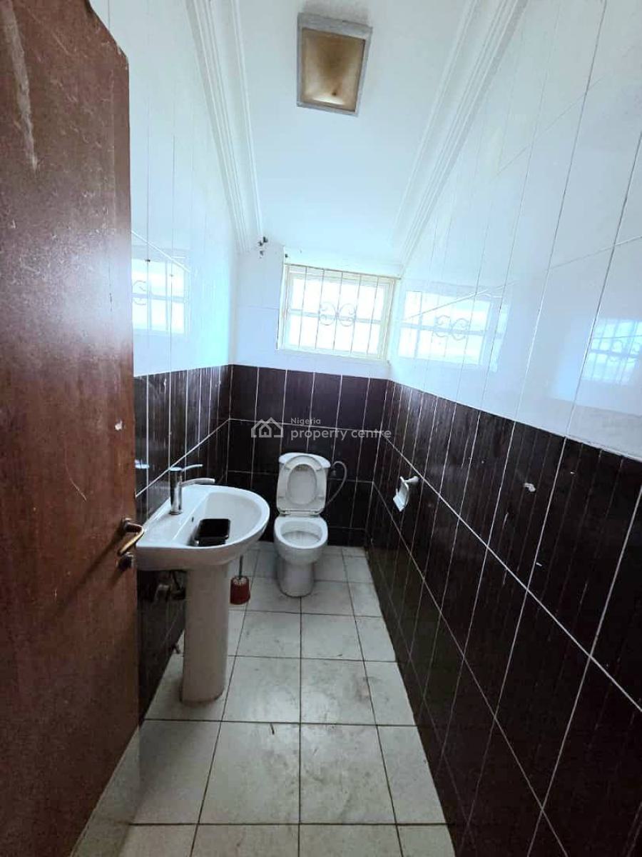Spacious 5-bedroom  Semi-detached Duplex, Lekki Phase 1, Lekki, Lagos, Semi-detached Duplex for Rent