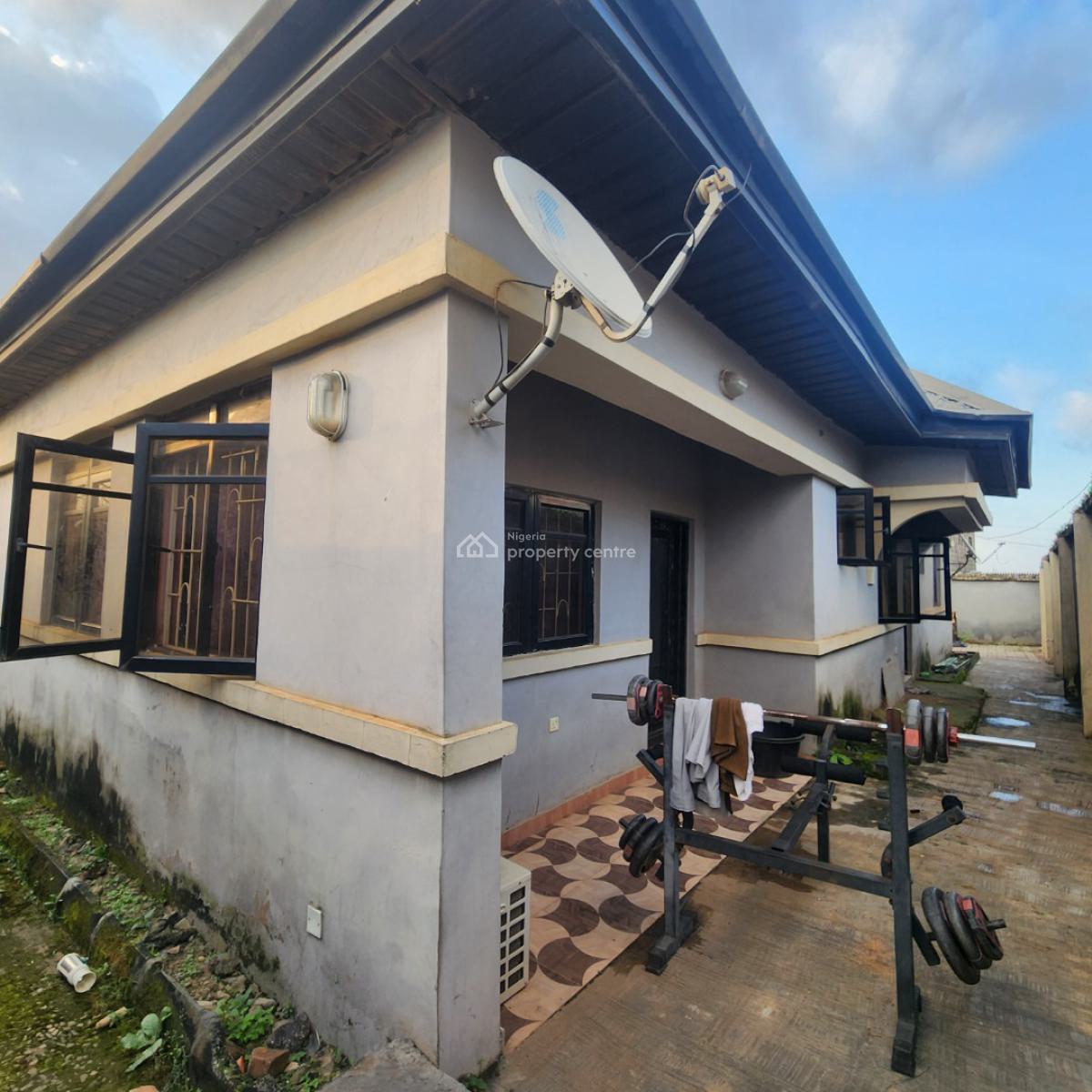 Four Bedroom Flat, Iwo Road, Ibadan, Oyo, Detached Bungalow for Sale