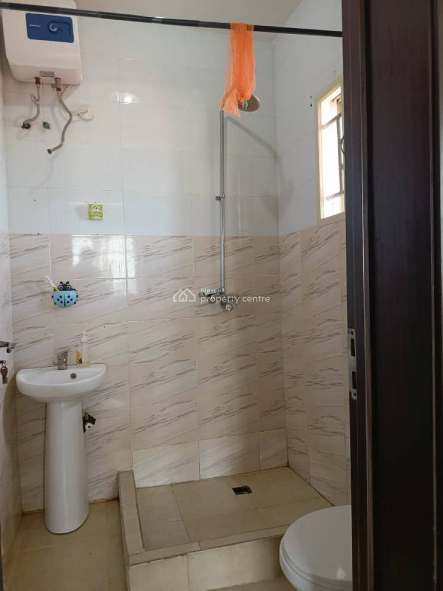 Three Bedrooms with Bq, Hopeville Estate, Sangotedo, Ajah, Lagos, Flat / Apartment for Rent