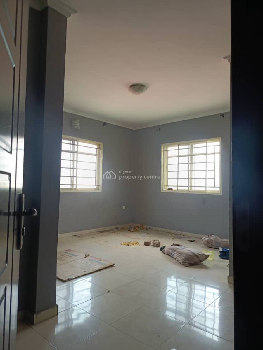 Three Bedrooms with Bq, Hopeville Estate, Sangotedo, Ajah, Lagos, Flat / Apartment for Rent