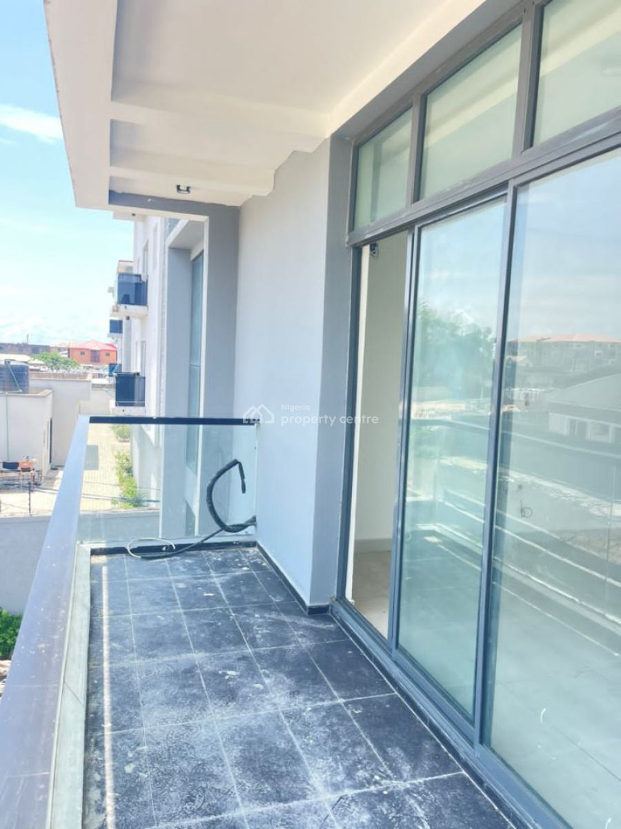 Spacious Master Bedroom Apartment, Alpha Beach Road, By Coastal Road, Lekki, Lagos, Flat / Apartment for Rent
