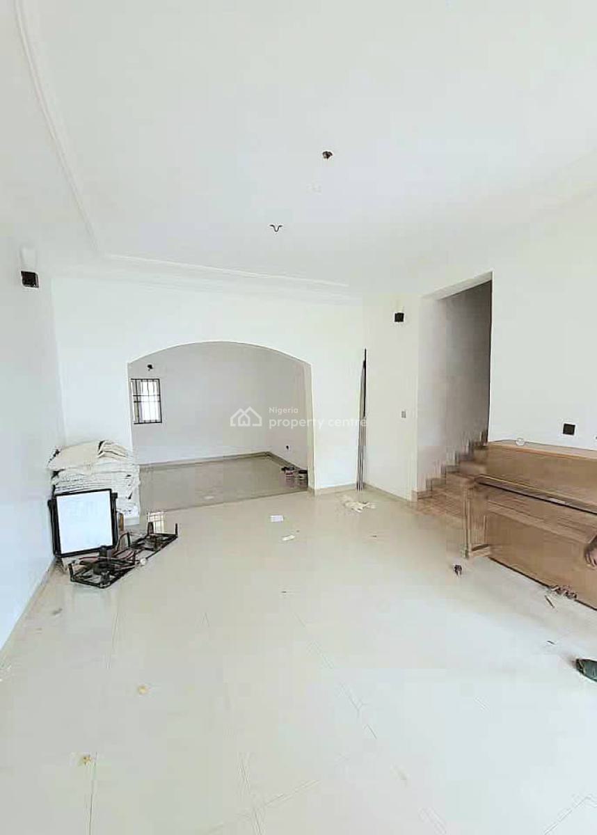 Spacious 4-bedroom Terrace Duplex, Lekki Phase 1, Lekki, Lagos, Terraced Duplex for Rent