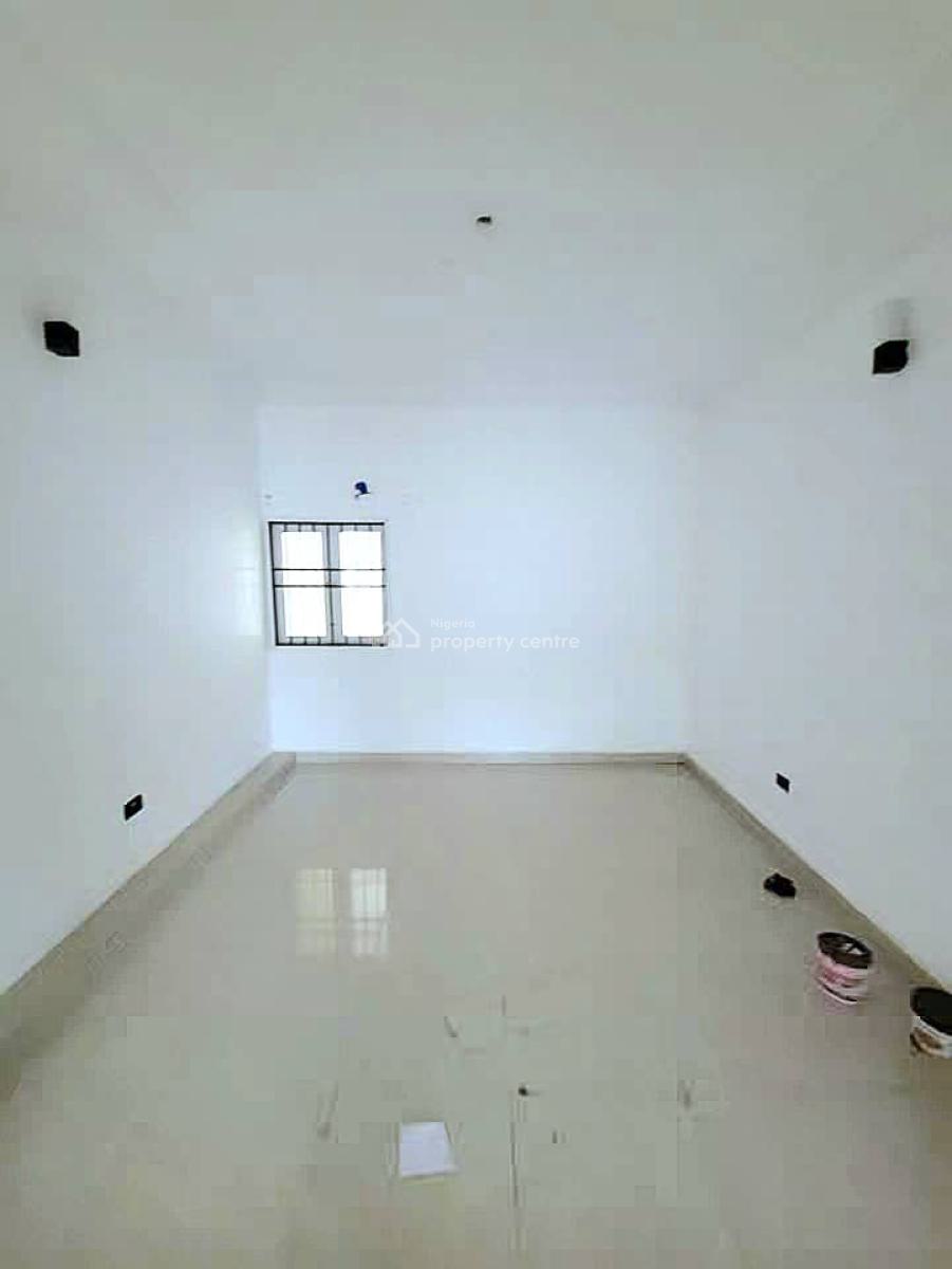 Spacious 4-bedroom Terrace Duplex, Lekki Phase 1, Lekki, Lagos, Terraced Duplex for Rent