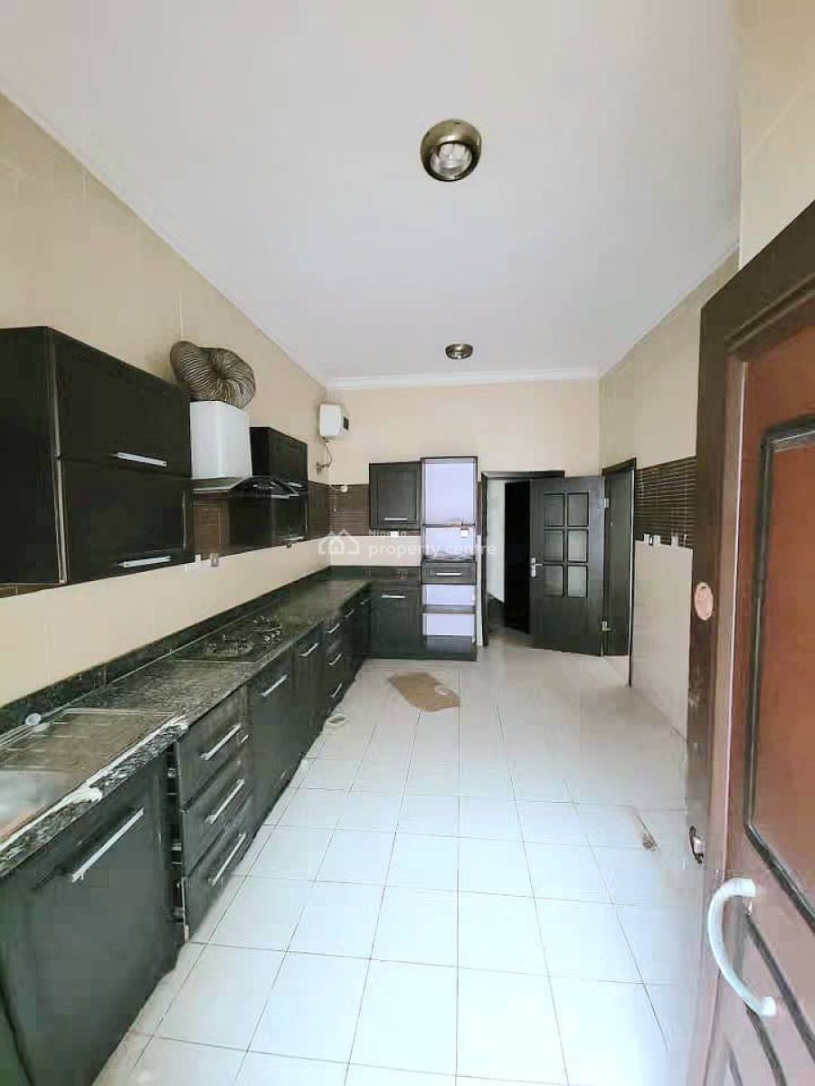 Spacious 4-bedroom Terrace Duplex, Lekki Phase 1, Lekki, Lagos, Terraced Duplex for Rent