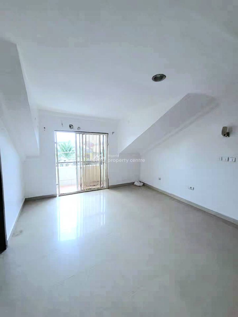 Spacious 4-bedroom Terrace Duplex, Lekki Phase 1, Lekki, Lagos, Terraced Duplex for Rent