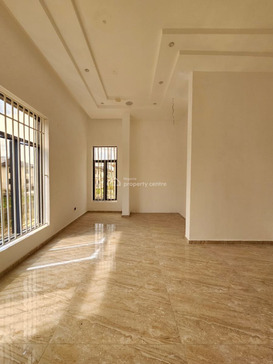Massive 7 Bedrooms Detached Triplex, Lekki Phase 1, Lekki, Lagos, Detached Duplex for Sale