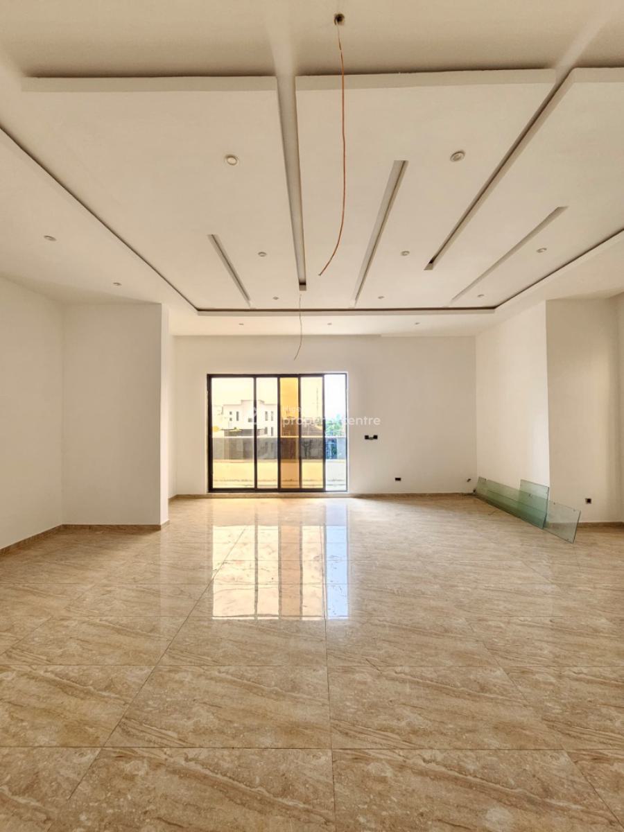 Massive 7 Bedrooms Detached Triplex, Lekki Phase 1, Lekki, Lagos, Detached Duplex for Sale