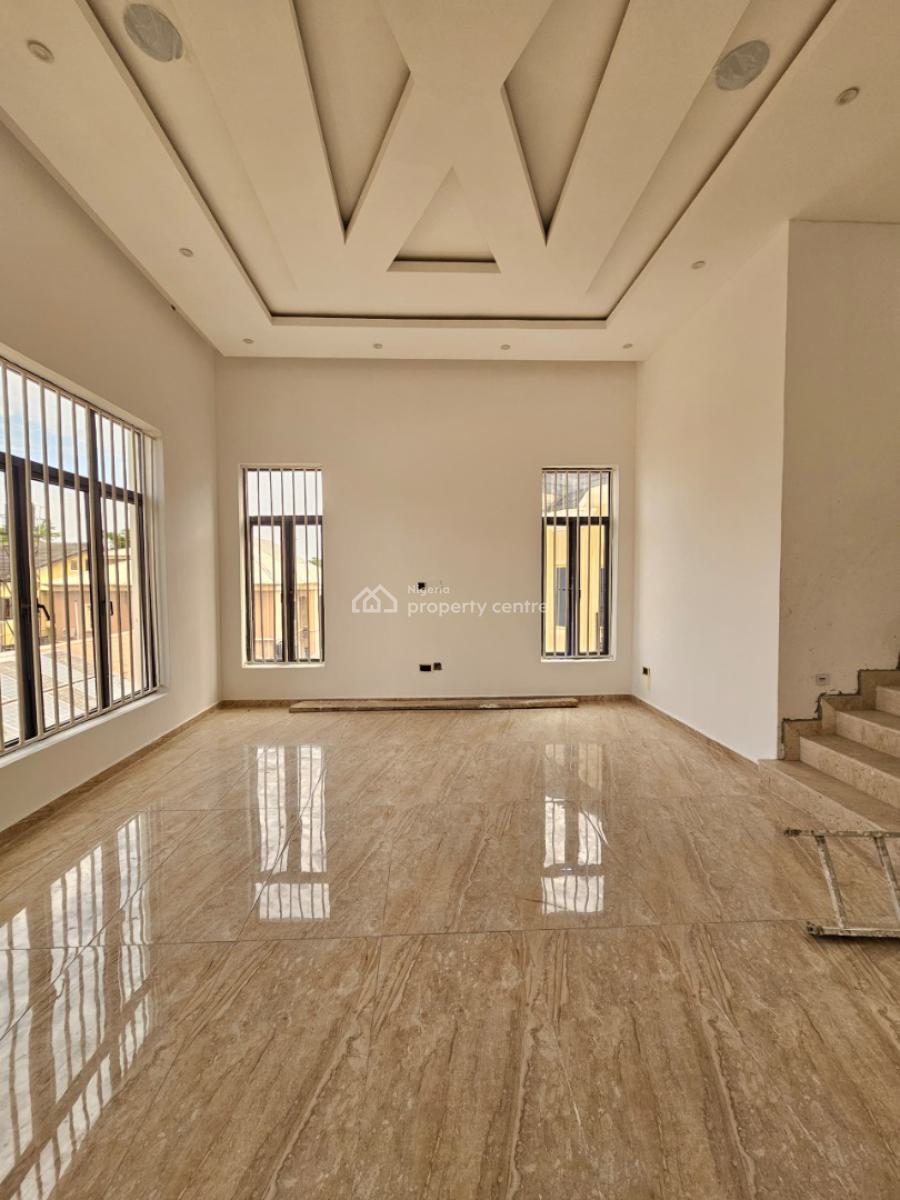 Massive 7 Bedrooms Detached Triplex, Lekki Phase 1, Lekki, Lagos, Detached Duplex for Sale
