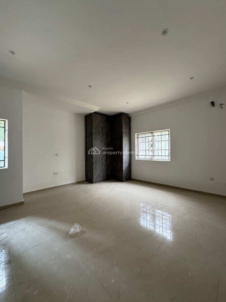 3 Bedrooms Apartment with a Fitted Self Contain Bq and Gen., Gude, Apo, Abuja, Flat / Apartment for Rent
