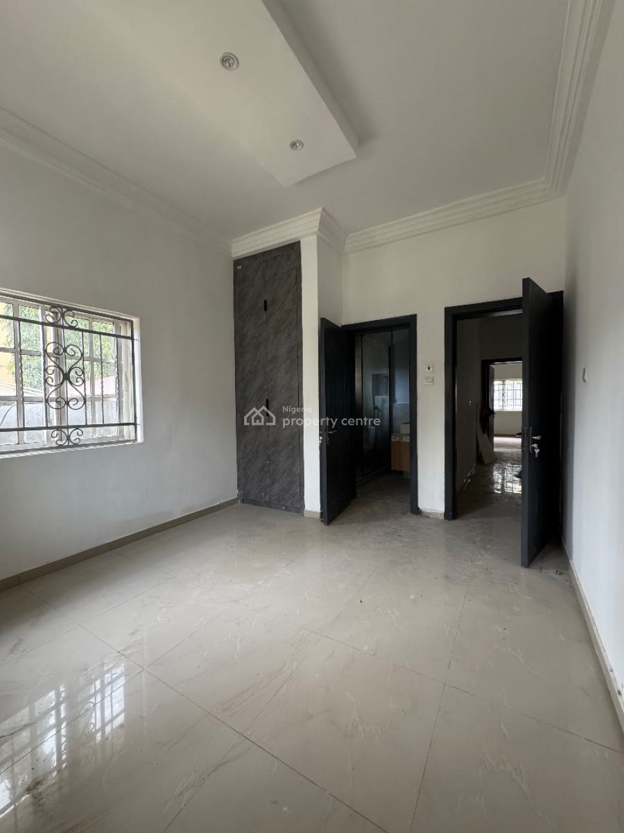 3 Bedrooms Apartment with a Fitted Self Contain Bq and Gen., Gude, Apo, Abuja, Flat / Apartment for Rent