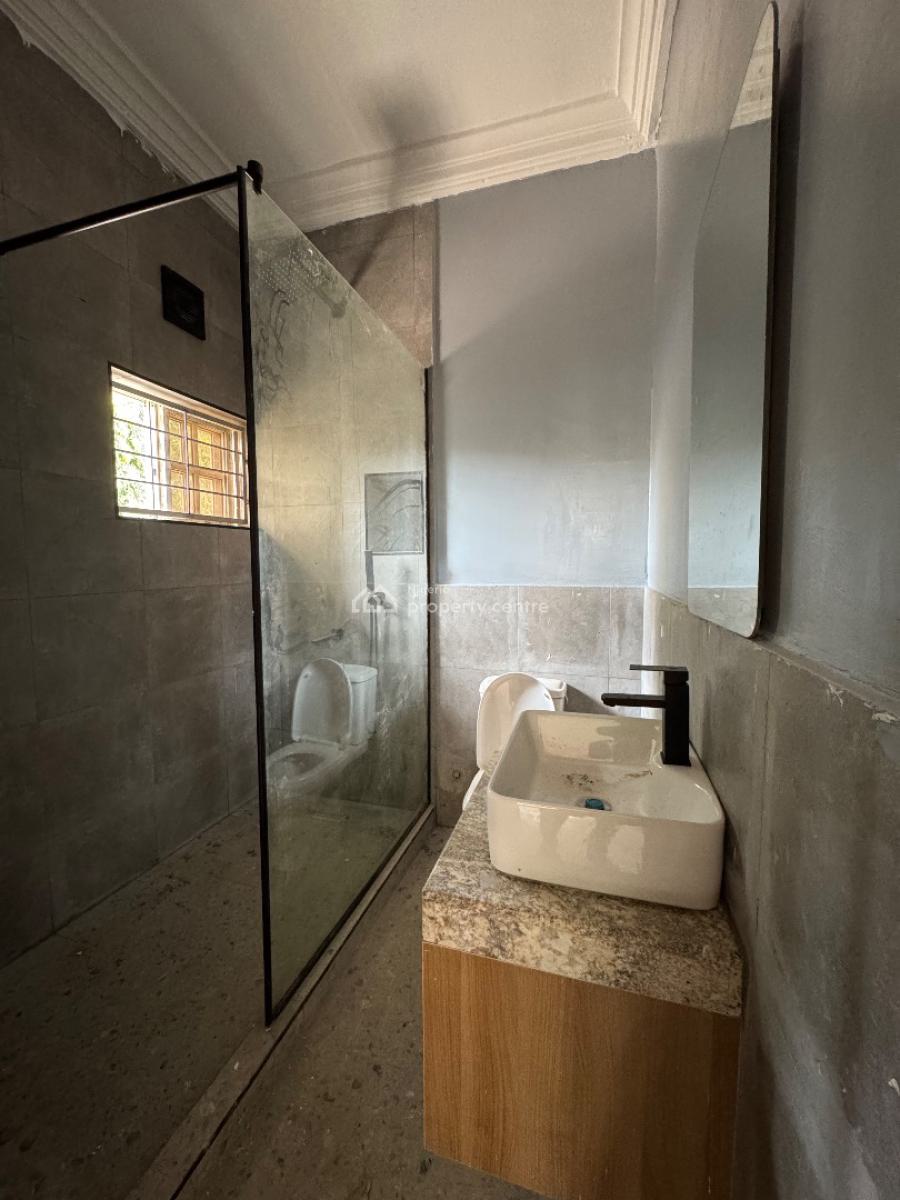 3 Bedrooms Apartment with a Fitted Self Contain Bq and Gen., Gude, Apo, Abuja, Flat / Apartment for Rent