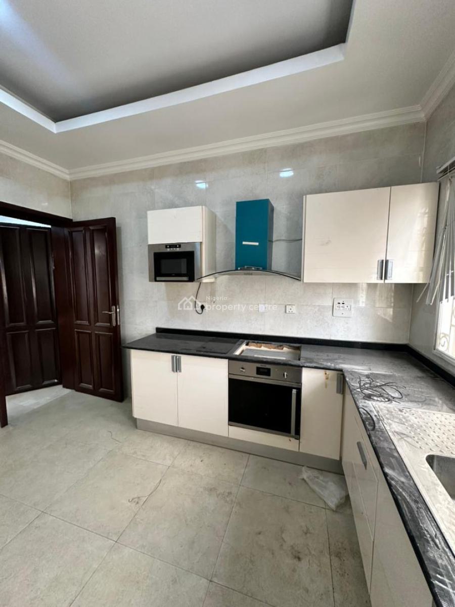 Luxury 3 Bedrooms Apartment in a Secured and Serene Environment., Lekki Phase 1, Lekki, Lagos, Flat / Apartment for Rent