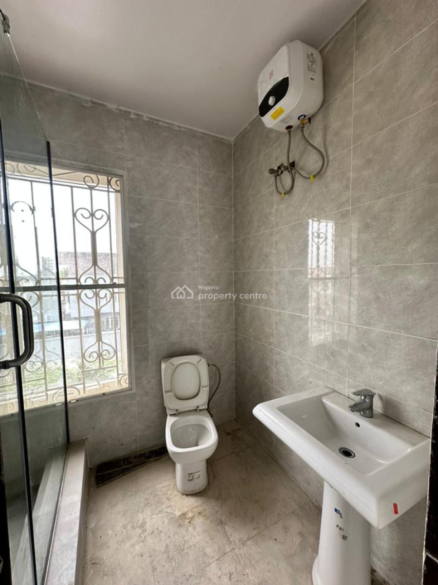 Luxury 3 Bedrooms Apartment in a Secured and Serene Environment., Lekki Phase 1, Lekki, Lagos, Flat / Apartment for Rent