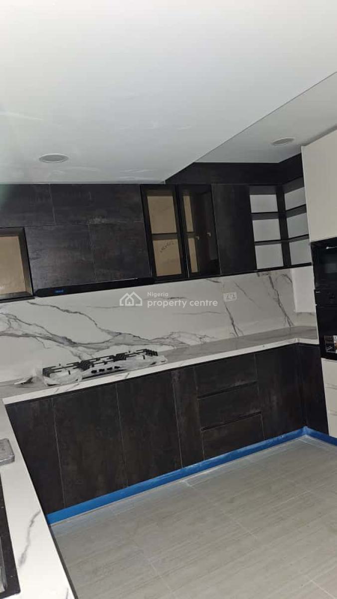 Exquisite 3 Bedrooms Apartment in a Secured and Serene Environment, Ikate, Lekki, Lagos, Flat / Apartment for Rent