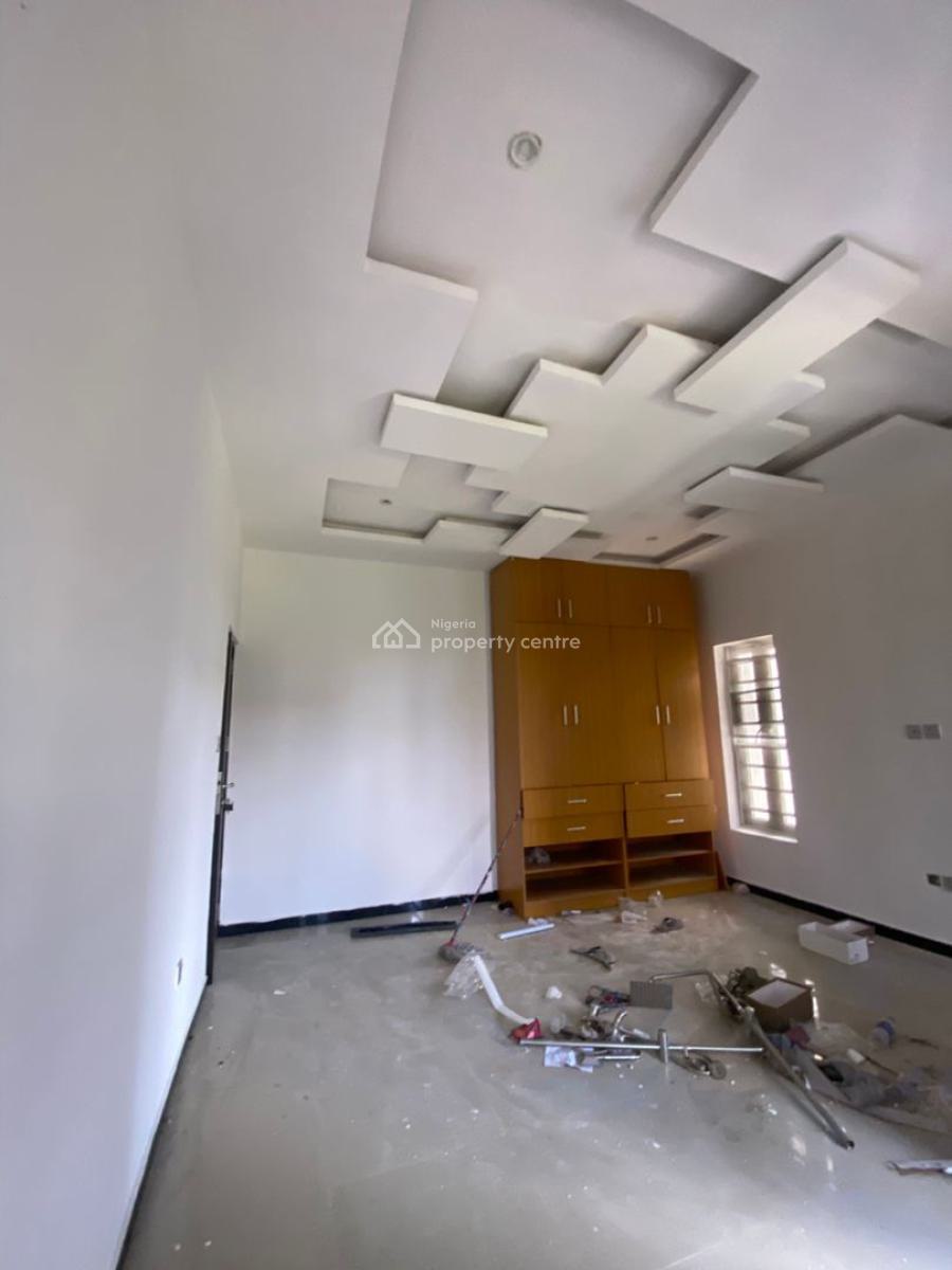 Newly Renovated Spacious 3 Bedroom Apartment, Upstairs, Peninsula Garden Estate, Sangotedo, Ajah, Lagos, Flat / Apartment for Rent