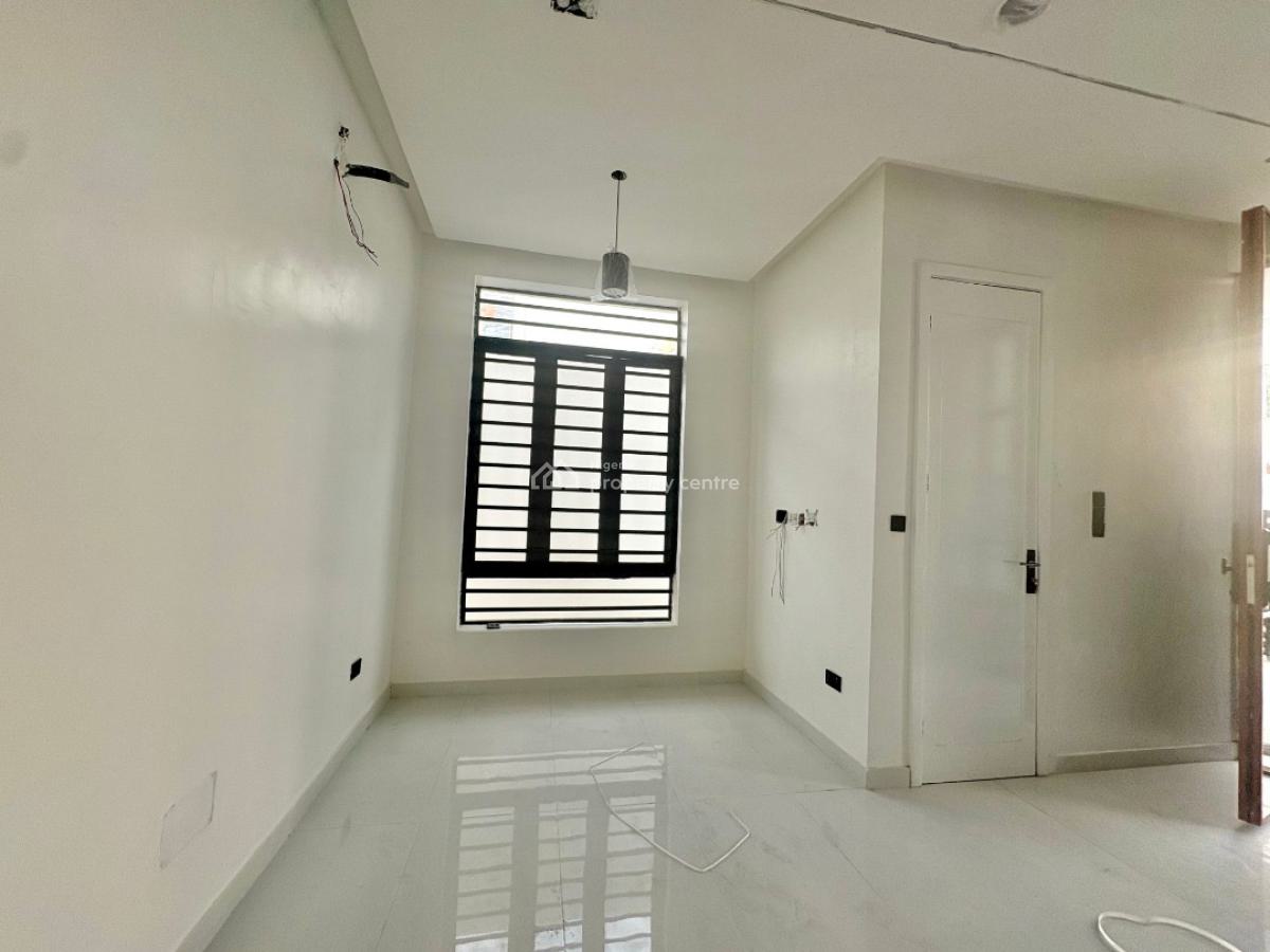 Beautiful 4-bedroom Semi-detached + Bq, Lekki, Lagos, Semi-detached Duplex for Sale