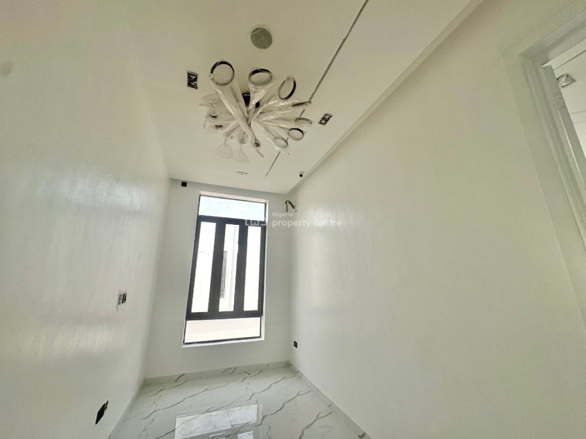 Beautiful 4-bedroom Semi-detached + Bq, Lekki, Lagos, Semi-detached Duplex for Sale