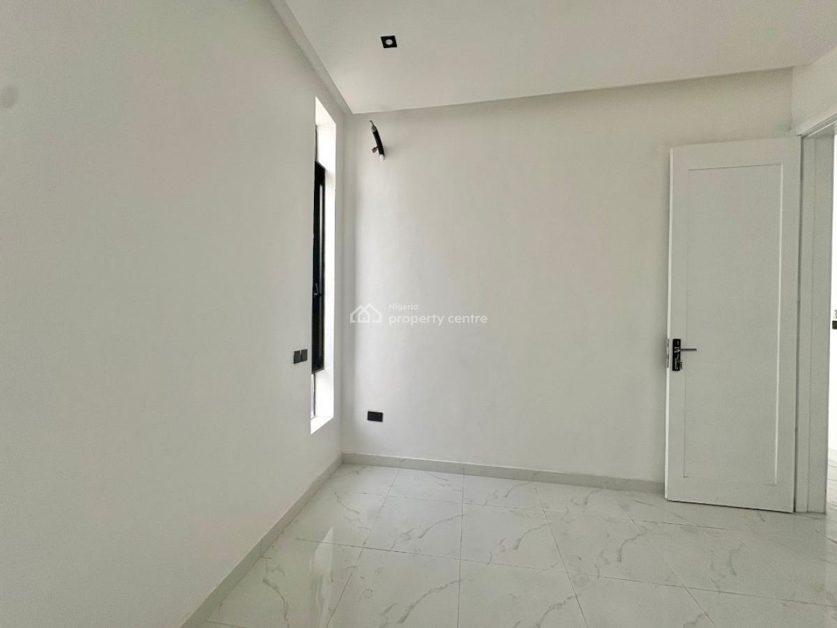 Beautiful 4-bedroom Semi-detached + Bq, Lekki, Lagos, Semi-detached Duplex for Sale