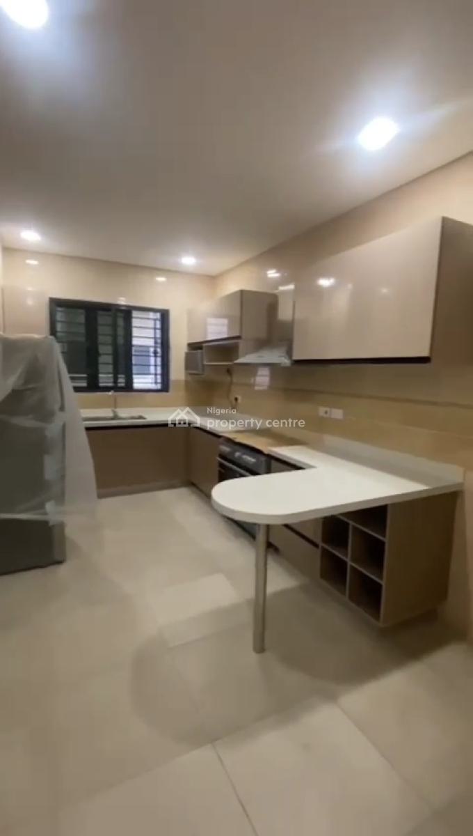 Superb 3bedroom Flat Ensuit with Bq, Off Bourdillon Road, Ikoyi, Lagos, Flat / Apartment for Rent