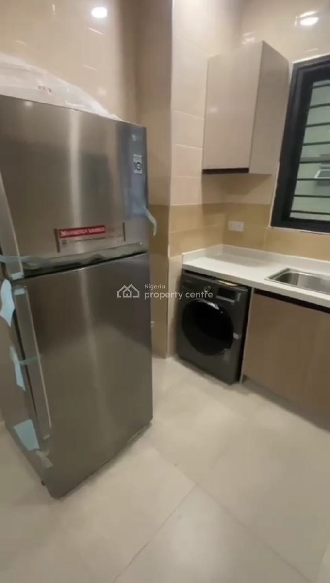 Superb 3bedroom Flat Ensuit with Bq, Off Bourdillon Road, Ikoyi, Lagos, Flat / Apartment for Rent