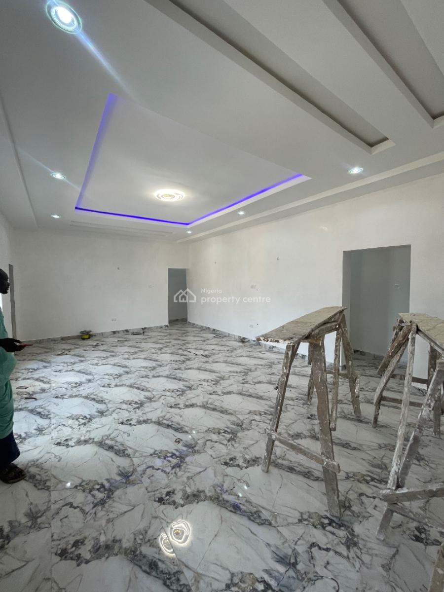 Luxury 3 Bedroom Flat, 3,mikuch Street, Mikuch, Life Camp, Abuja, Flat / Apartment for Sale