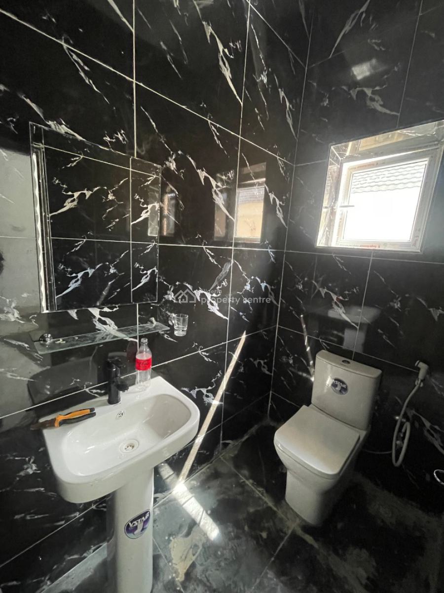 Luxury 3 Bedroom Flat, 3,mikuch Street, Mikuch, Life Camp, Abuja, Flat / Apartment for Sale