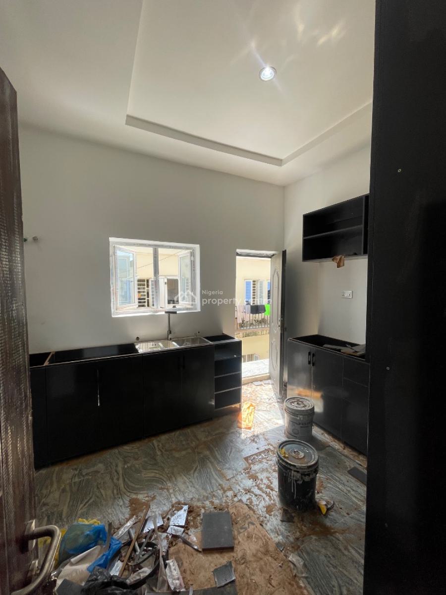 Luxury 3 Bedroom Flat, 3,mikuch Street, Mikuch, Life Camp, Abuja, Flat / Apartment for Sale