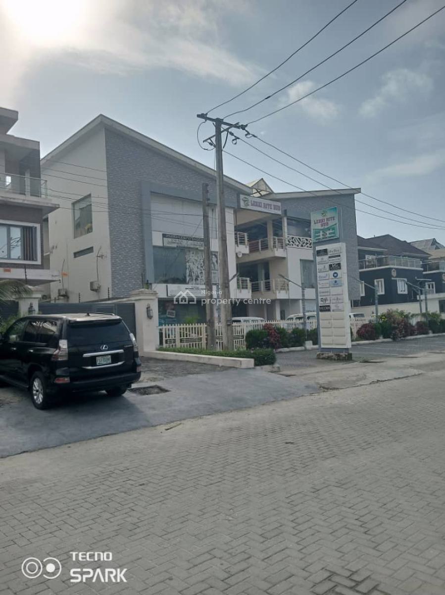 200 Square Metres Office Space, Lekki, Lagos, Shop for Rent